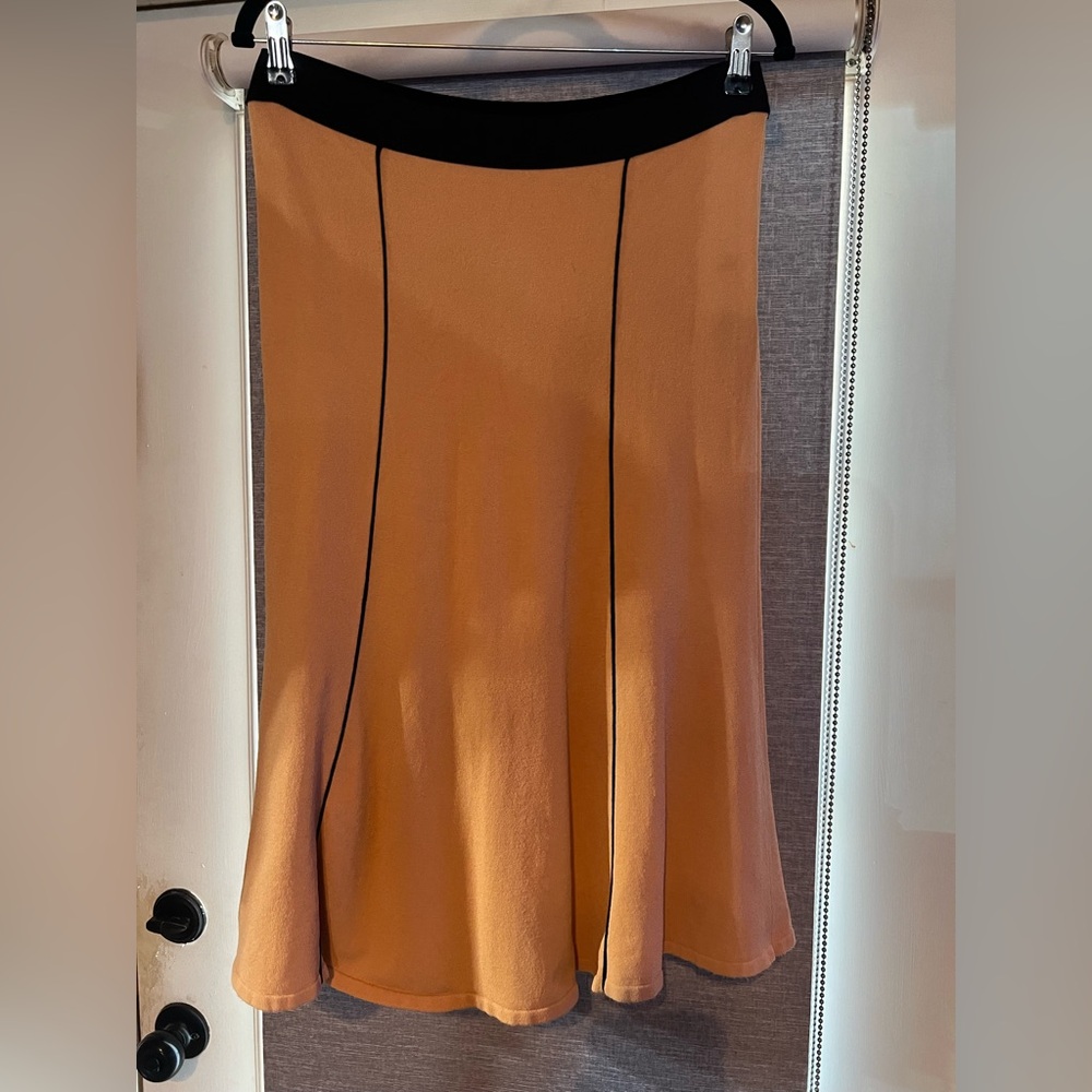Elegant Circle Skirt - Picture 5 of 7